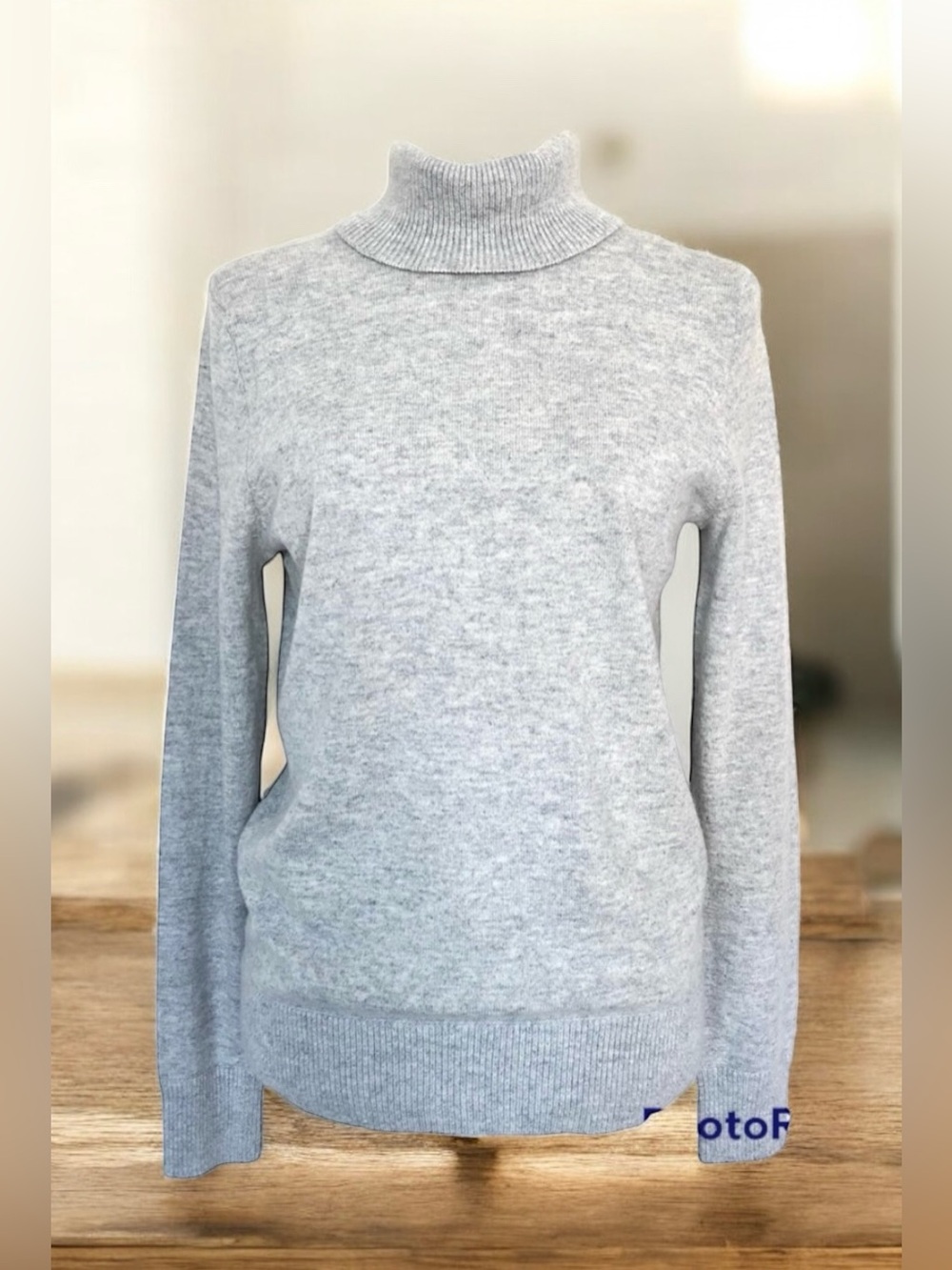 🆕 Land’s End Cashmere Sweater Light Gray